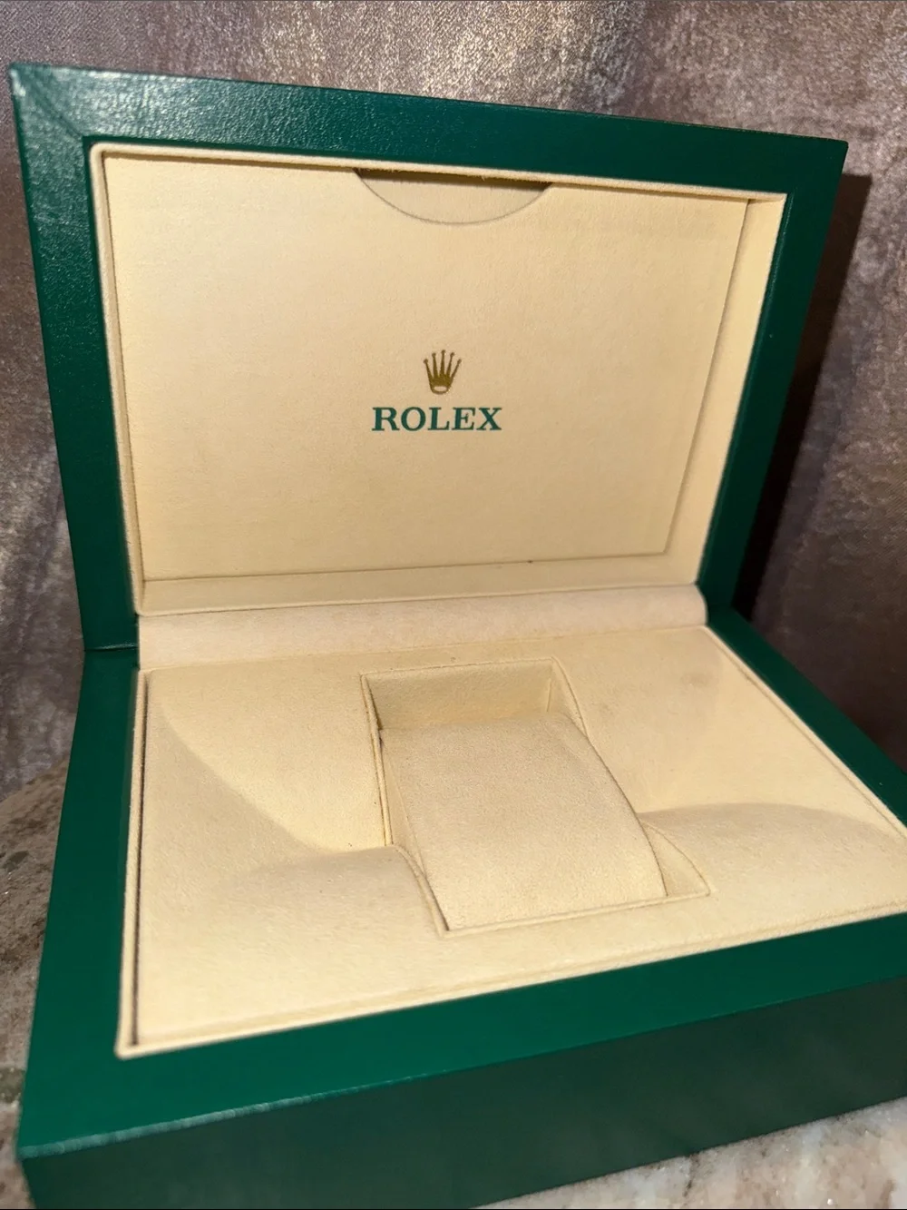 ROLEX Green Jewelry Presentation Box with Gold Crown Emblem